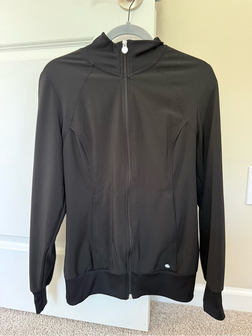 Cherokee Infinity black scrub jacket / Small
